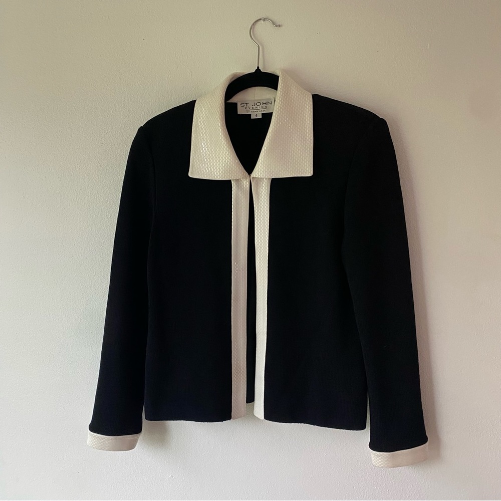 Vintage St John Evening Collection Black Knit Blazer Size 4